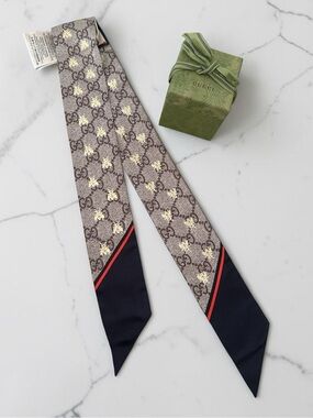 Gucci Beige GG Monogram Twilly with Navy Ends and Red Trim